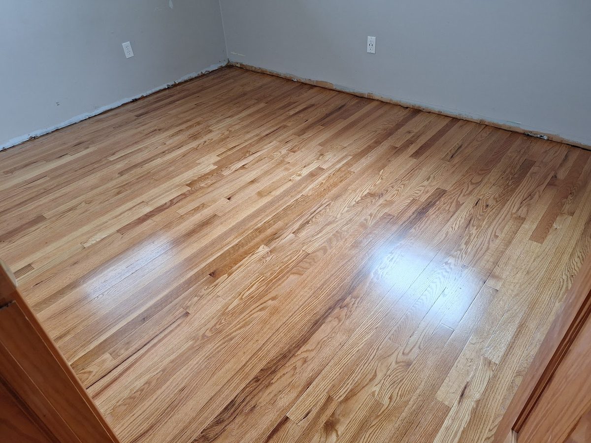 Bedroom hardwood floor, natural finish